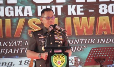 Buka Bazar UMKM, Pangdam III/Siliwangi:  Ini Wujud Kepedulian Kodam kepada Prajurit, ASN, dan Masyarakat